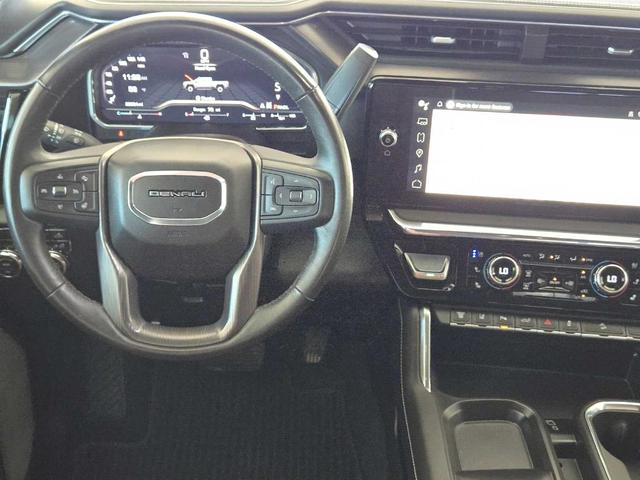 Photo of 2024 Onyx Black GMC Sierra 2500