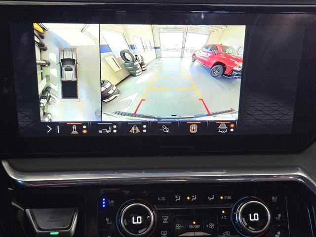 Photo of 2024 Onyx Black GMC Sierra 2500