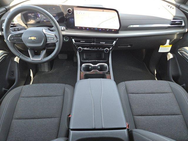 Photo of 2025 Radiant Red Chevrolet Traverse