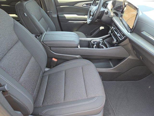 Photo of 2025 Radiant Red Chevrolet Traverse