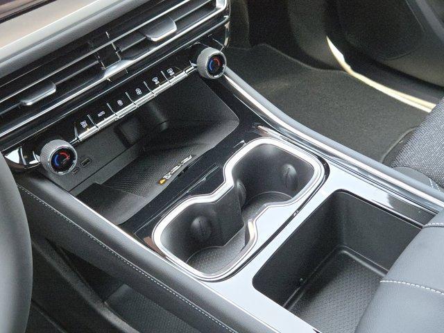 Photo of 2025 Radiant Red Chevrolet Traverse