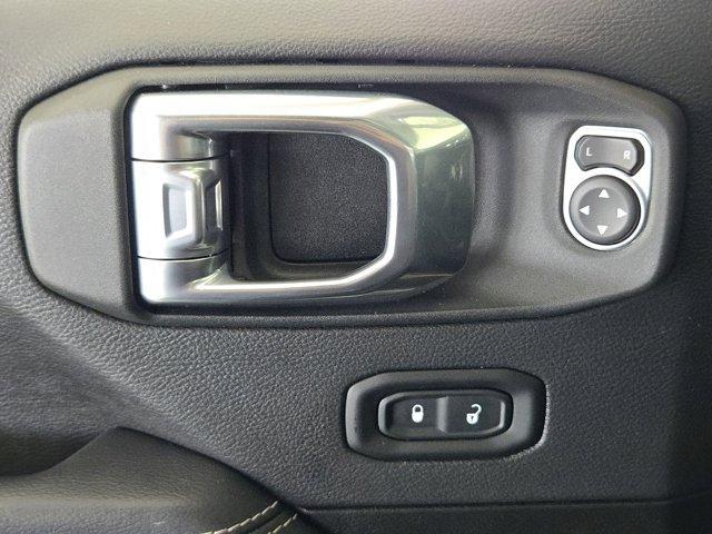 Photo of 2022 Sting Gray Clearcoat Jeep Gladiator