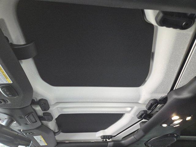 Photo of 2022 Sting Gray Clearcoat Jeep Gladiator
