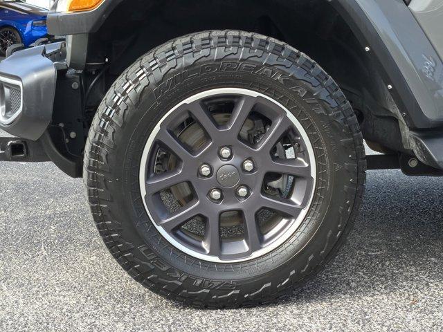 Photo of 2022 Sting Gray Clearcoat Jeep Gladiator