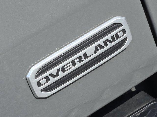Photo of 2022 Sting Gray Clearcoat Jeep Gladiator