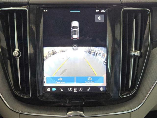 Photo of 2025 Platinum Grey Metallic Volvo XC60