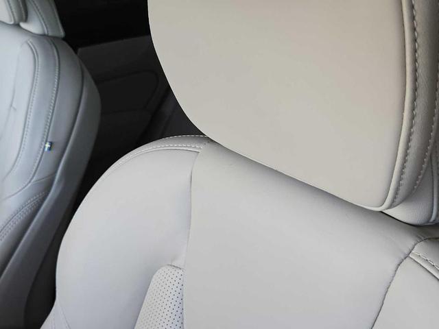 Photo of 2025 Platinum Grey Metallic Volvo XC60