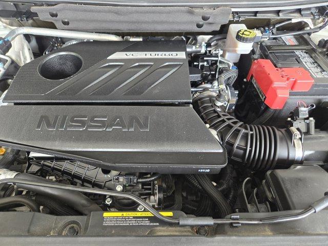 Photo of 2023 White Nissan Rogue