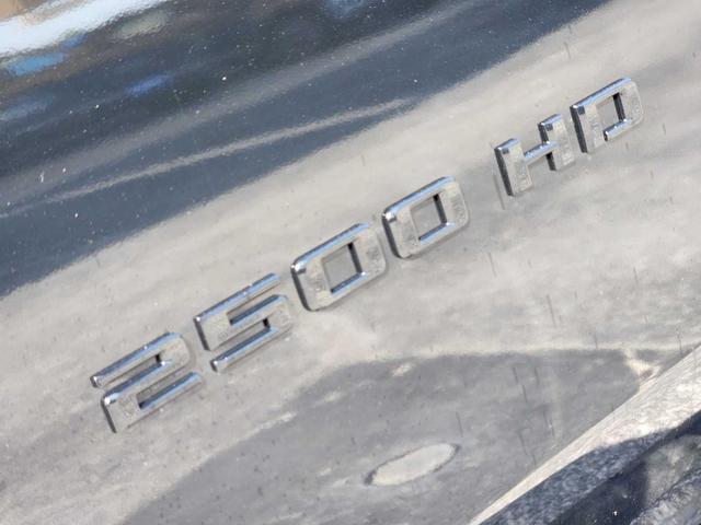 Photo of 2021 Black Chevrolet Silverado 2500
