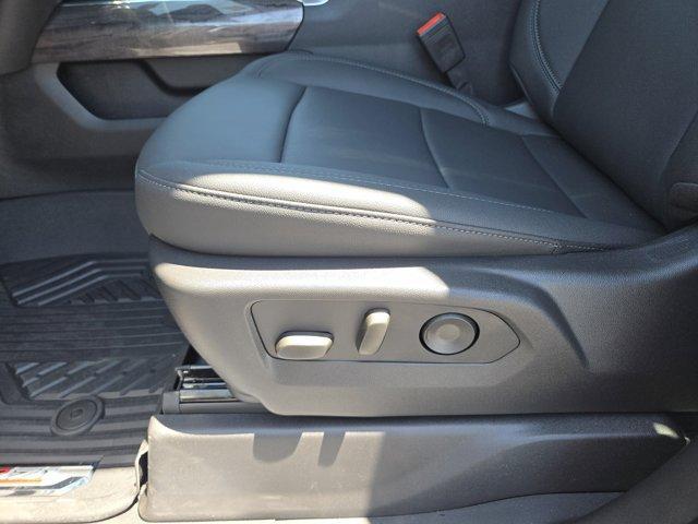 Photo of 2025 Black Chevrolet Silverado 2500