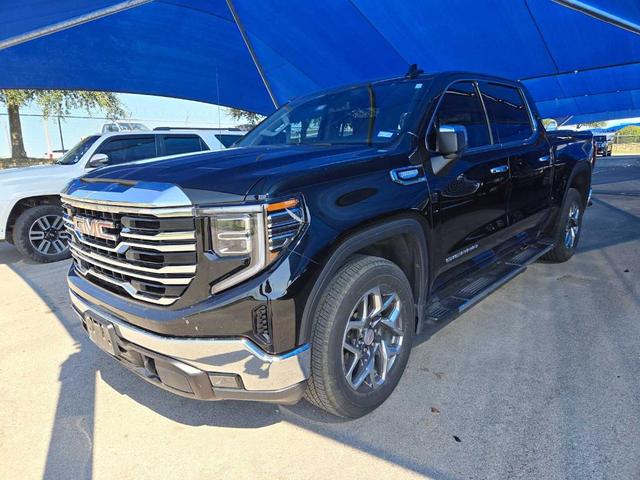Photo of 2023 Onyx Black GMC Sierra 1500