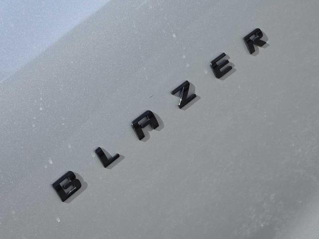 Photo of 2022 Silver Ice Metallic Chevrolet Blazer