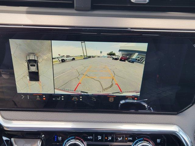 Photo of 2025 Summit White GMC Sierra 2500