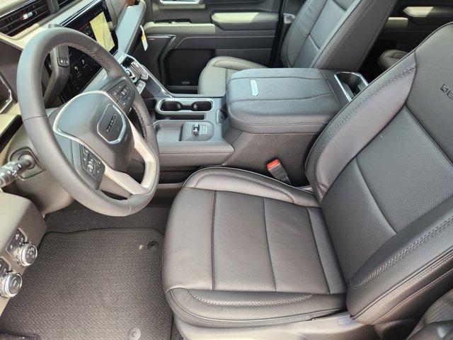 Photo of 2025 Summit White GMC Sierra 2500