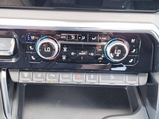 Photo of 2025 Summit White GMC Sierra 2500
