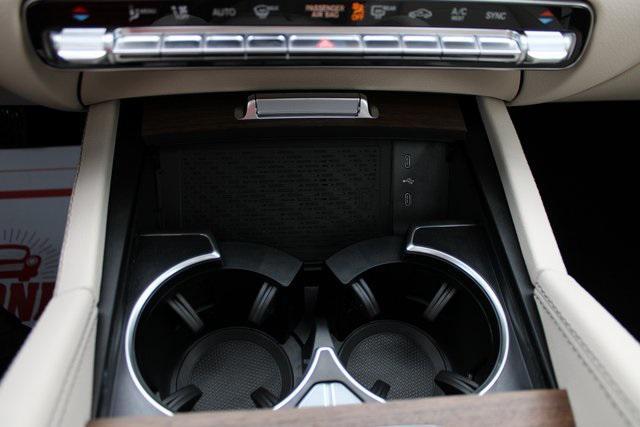 Photo of 2025 Polar White Mercedes-Benz GLE 450