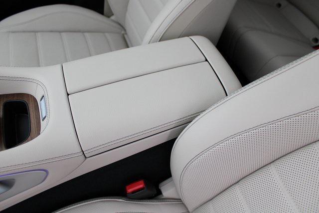 Photo of 2025 Polar White Mercedes-Benz GLE 450