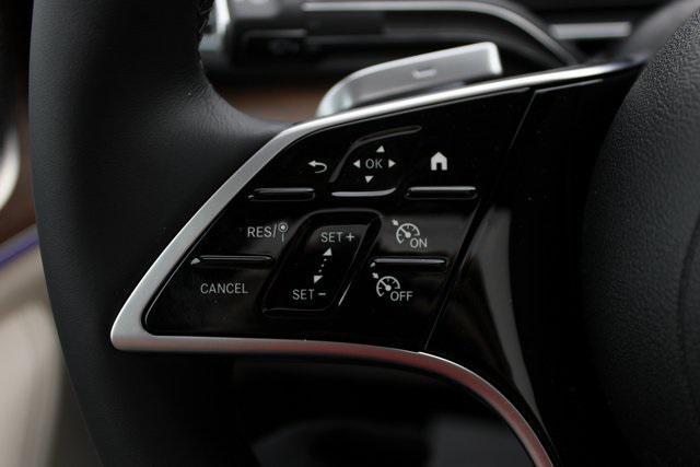 Photo of 2025 Polar White Mercedes-Benz GLE 450