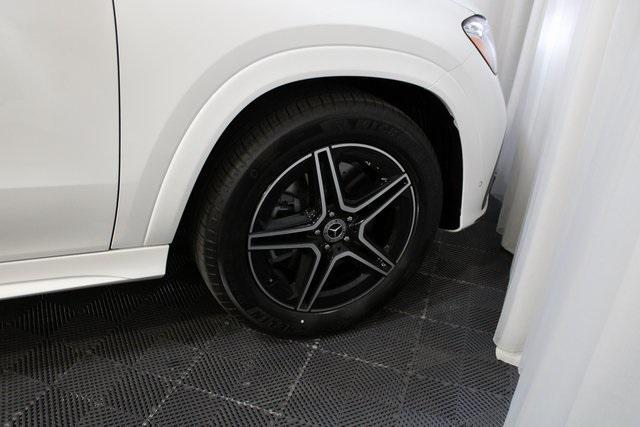 Photo of 2025 Polar White Mercedes-Benz GLE 450