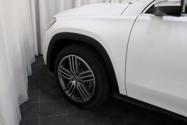 Photo of 2026  Mercedes-Benz GLS 450