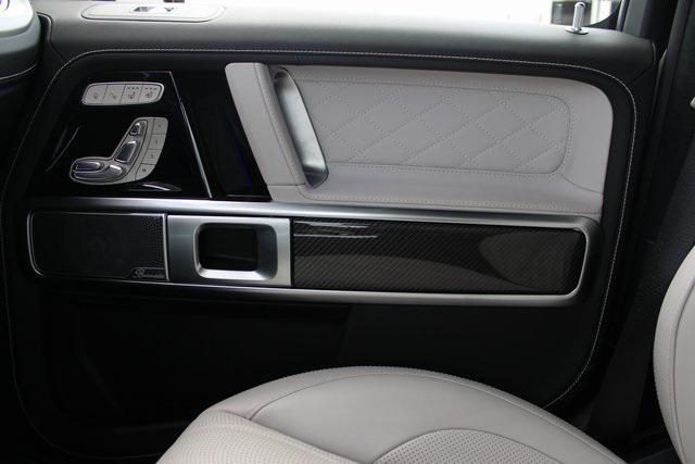 Photo of 2021 Polar White Mercedes-Benz AMG G 63