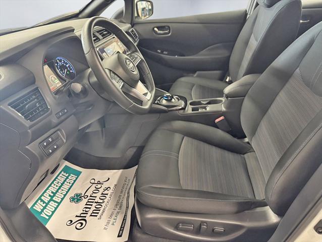 Photo of 2025 Pearl White Tricoat Nissan Leaf