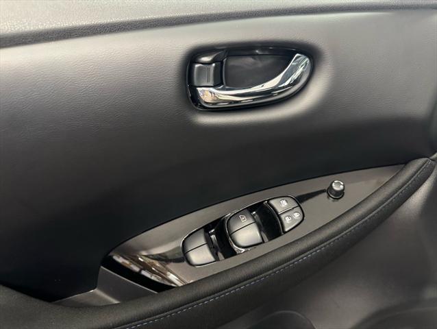 Photo of 2025 Pearl White Tricoat Nissan Leaf