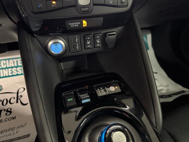 Photo of 2025 Pearl White Tricoat Nissan Leaf