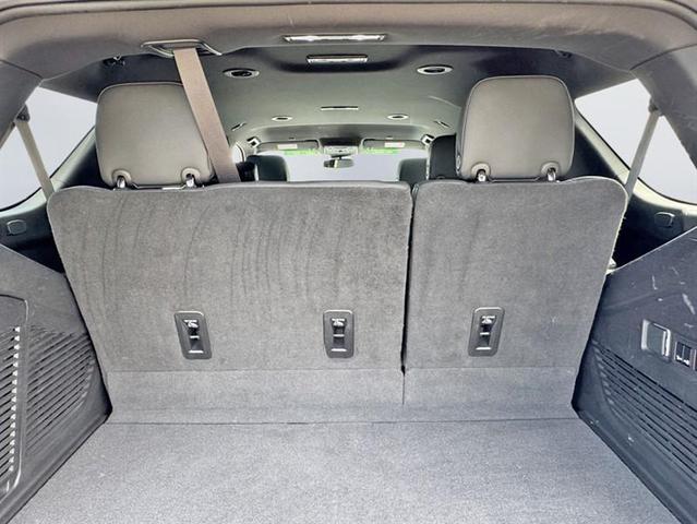 Photo of 2023 Summit White Chevrolet Tahoe