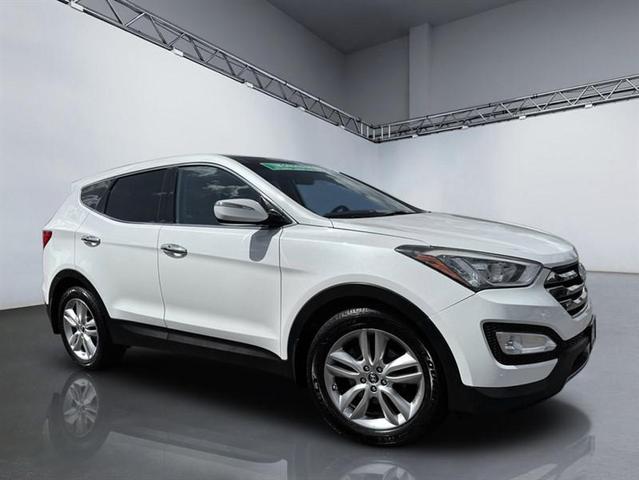 Photo of 2013 Frost White Pearl Hyundai SANTA FE