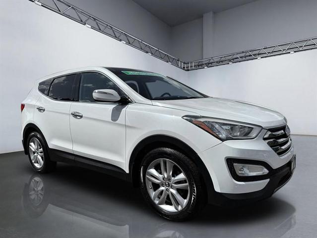 Photo of 2013 Frost White Pearl Hyundai SANTA FE