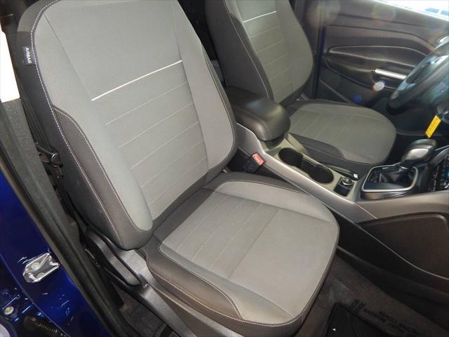 Photo of 2013 Deep Impact Blue Ford Escape