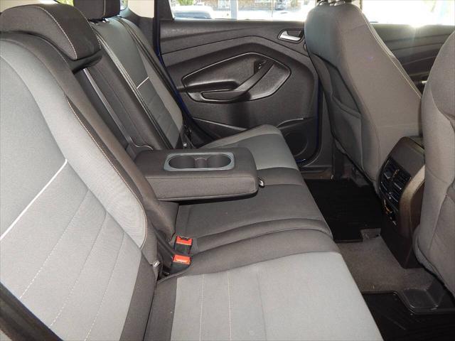 Photo of 2013 Deep Impact Blue Ford Escape