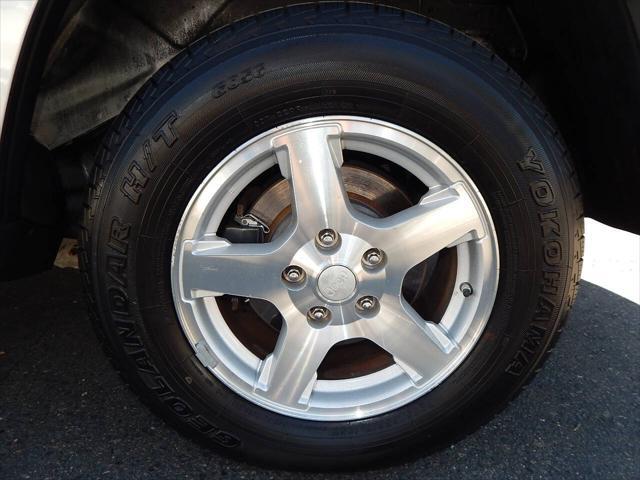 Photo of 2005 Bright Silver Metallic Clearcoat Jeep Grand Cherokee