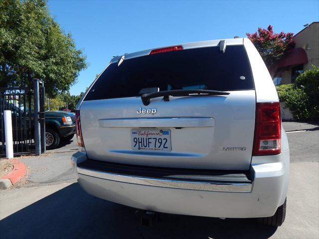 Photo of 2005 Bright Silver Metallic Clearcoat Jeep Grand Cherokee