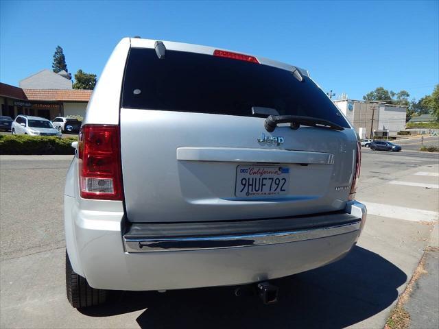 Photo of 2005 Bright Silver Metallic Clearcoat Jeep Grand Cherokee