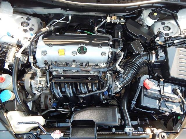 Photo of 2010 Alabaster Silver Metallic Honda Accord