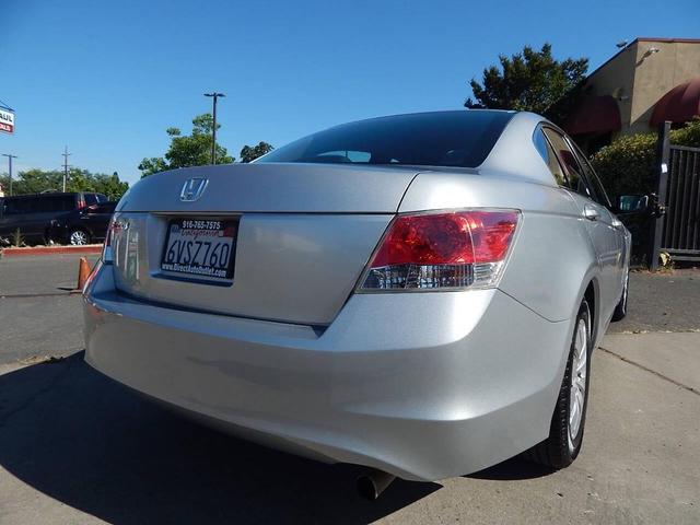 Photo of 2010 Alabaster Silver Metallic Honda Accord