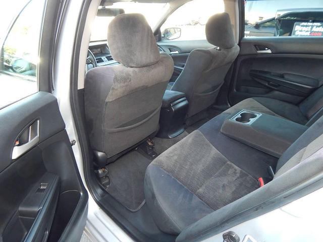 Photo of 2010 Alabaster Silver Metallic Honda Accord
