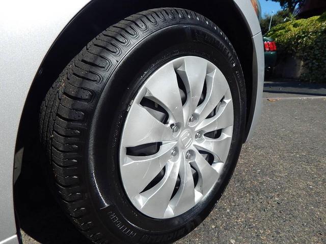 Photo of 2010 Alabaster Silver Metallic Honda Accord