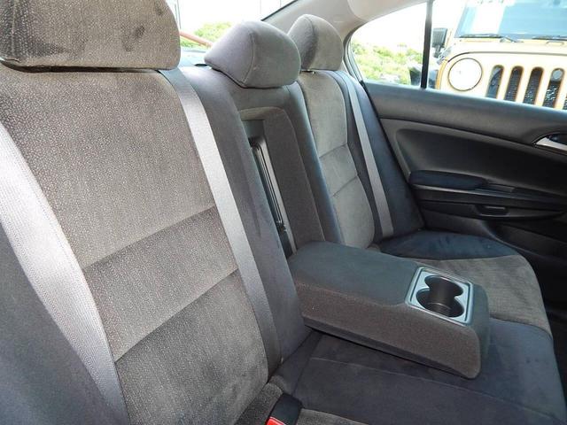 Photo of 2010 Alabaster Silver Metallic Honda Accord