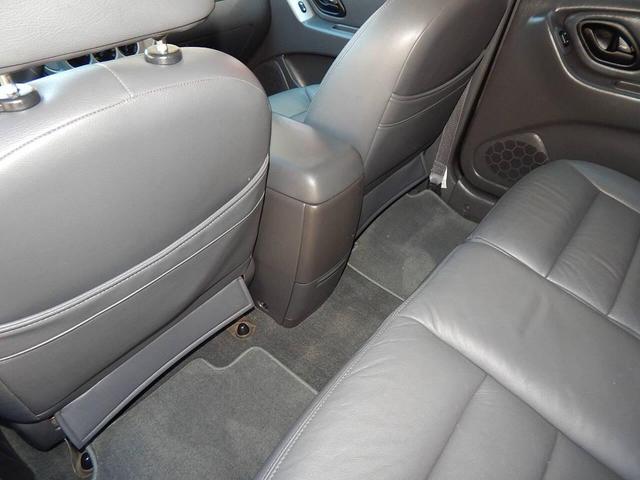 Photo of 2006 Dark Shadow Gray Clearcoat Metallic Ford Escape Hybrid