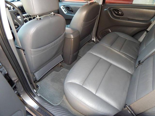 Photo of 2006 Dark Shadow Gray Clearcoat Metallic Ford Escape Hybrid
