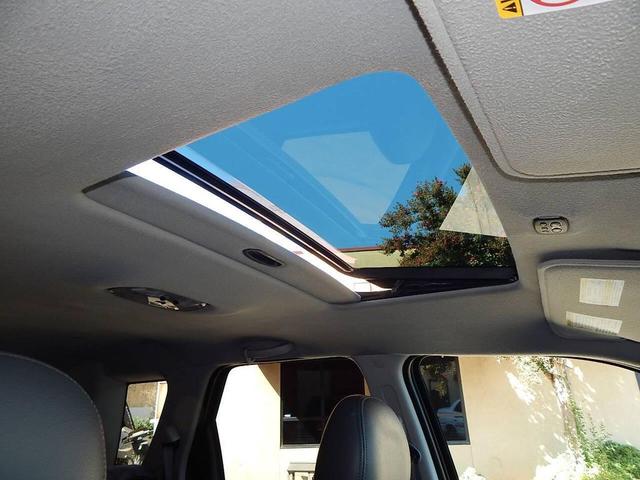 Photo of 2006 Dark Shadow Gray Clearcoat Metallic Ford Escape Hybrid