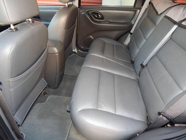 Photo of 2006 Dark Shadow Gray Clearcoat Metallic Ford Escape Hybrid