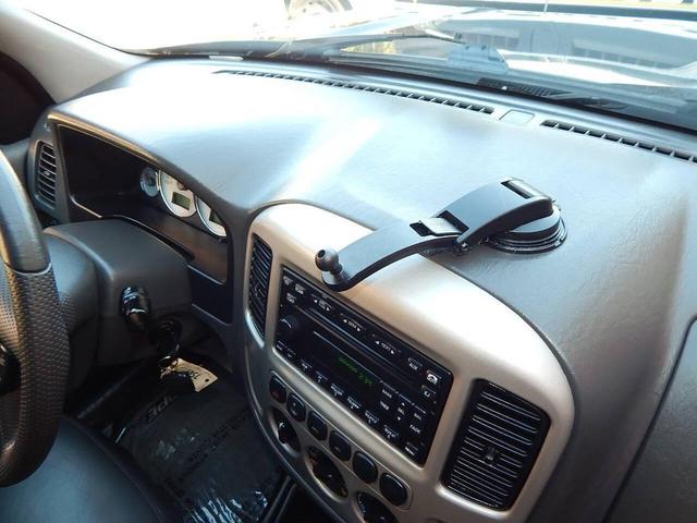 Photo of 2006 Dark Shadow Gray Clearcoat Metallic Ford Escape Hybrid