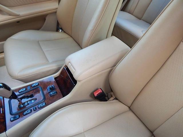 Photo of 2001 Tan Mercedes-Benz E-Class