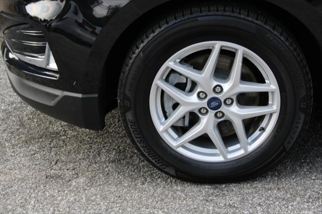 Photo of 2021 Black Ford Edge