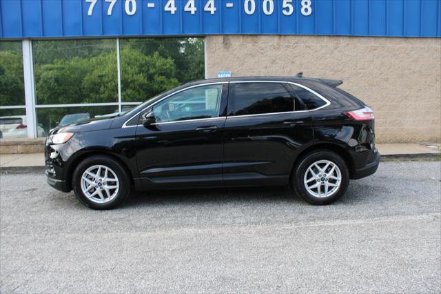 Photo of 2021 Black Ford Edge