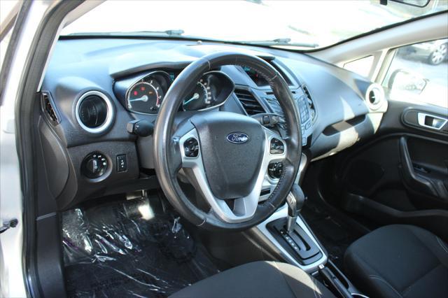 Photo of 2015 Silver Ford Fiesta